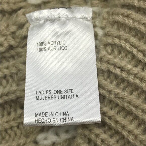 Winter Essentials Women's One Size Beige/White Knit Beanie Hat With Pom New - Picture 5 of 8